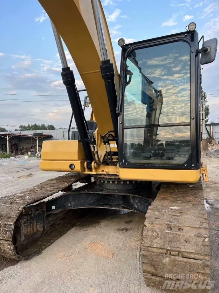 CAT 330 GC Гусеничні екскаватори