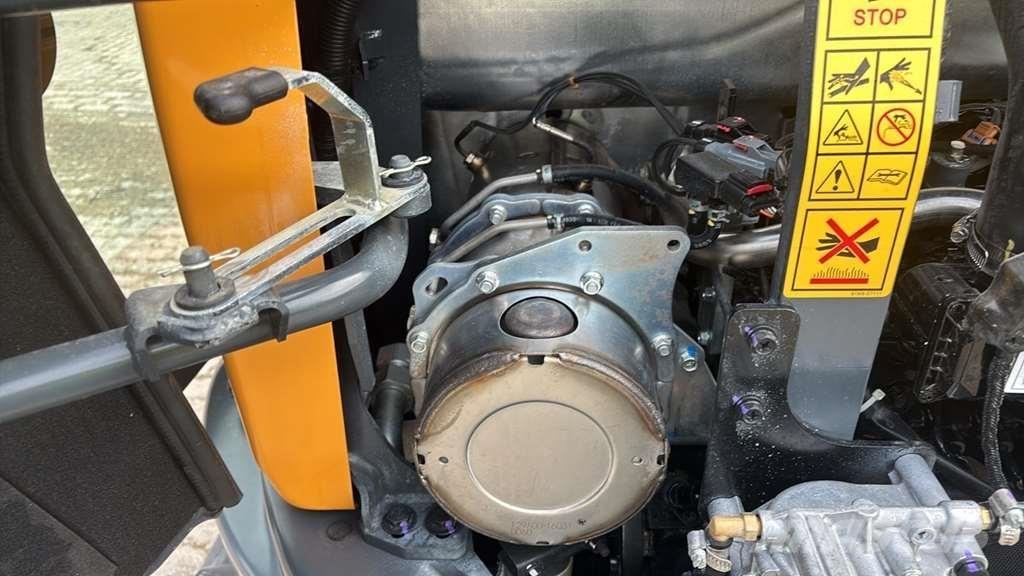 Hyundai HX 48AZ Спеціальні екскаватори