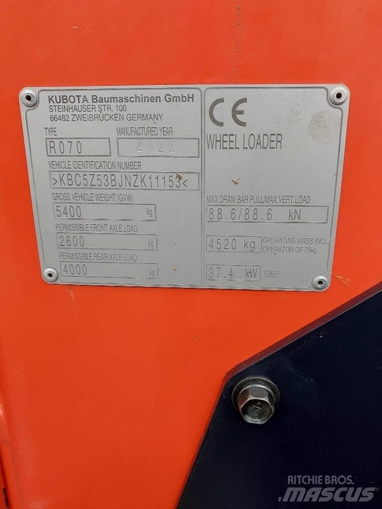 Kubota R 070 Фронтальні навантажувачі