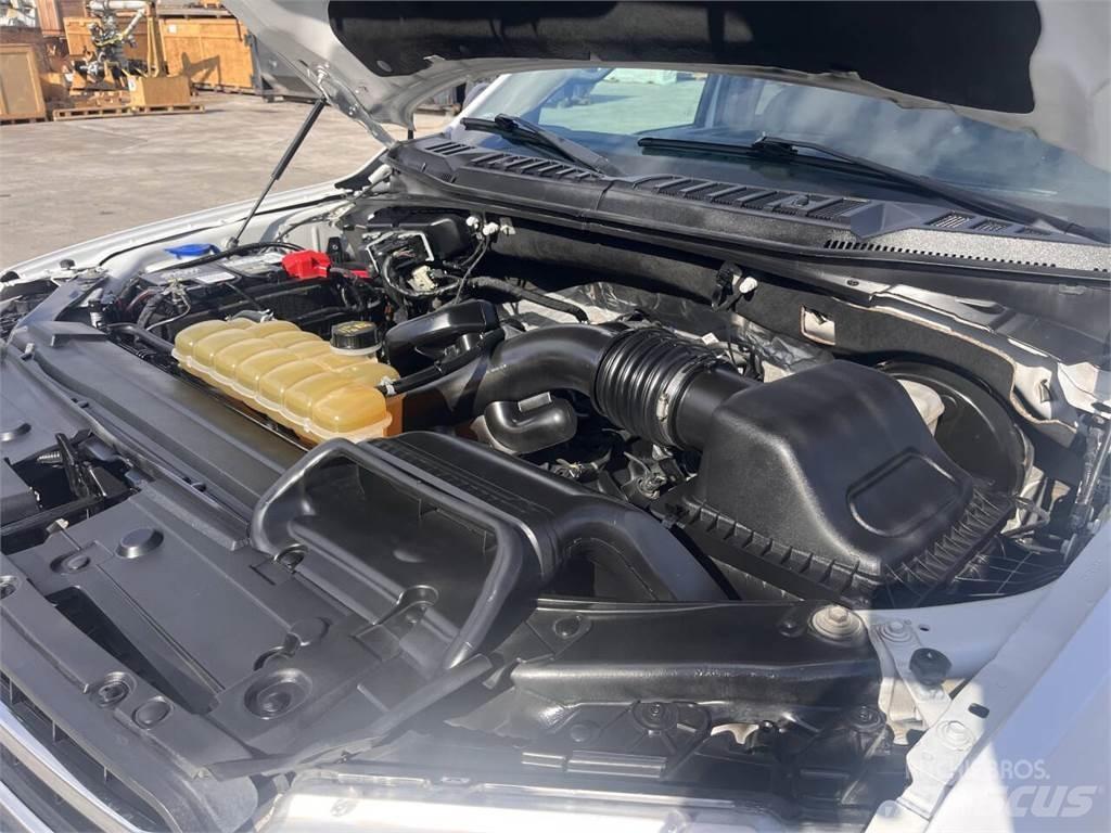 Ford F-150 Пікапи / Бічне розвантаження