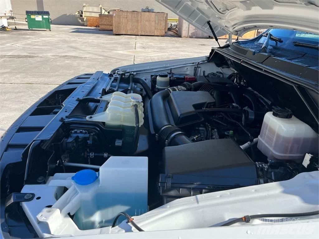 Nissan NV Контейнер