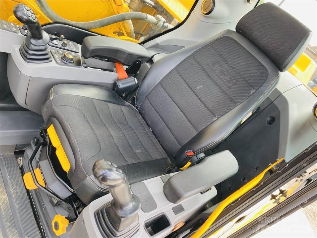 JCB 220X L Гусеничні екскаватори
