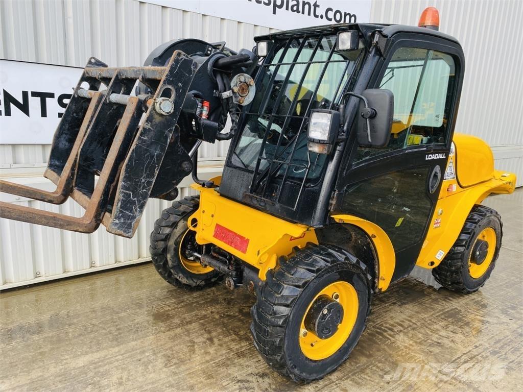 JCB 520-40 Телескопічні навантажувачі