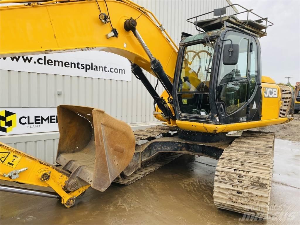 JCB JS220LC Гусеничні екскаватори