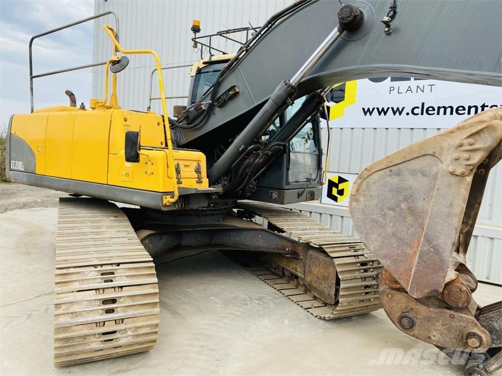 Volvo EC210CL Гусеничні екскаватори
