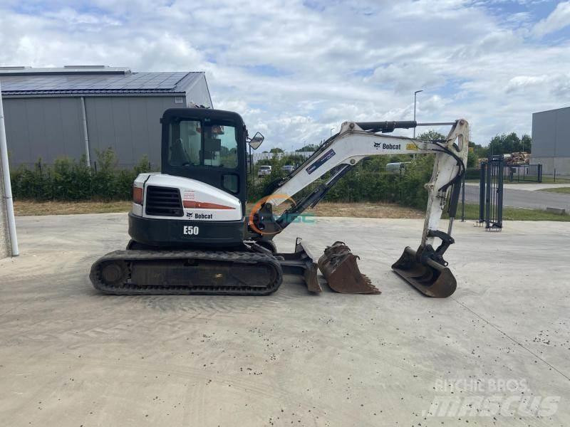 Bobcat E 50 Колісні екскаватори