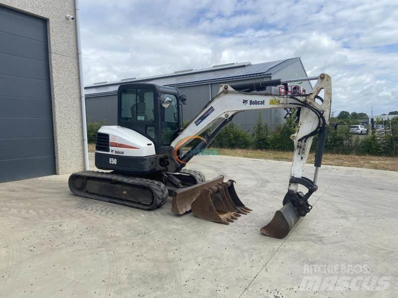 Bobcat E 50 Колісні екскаватори