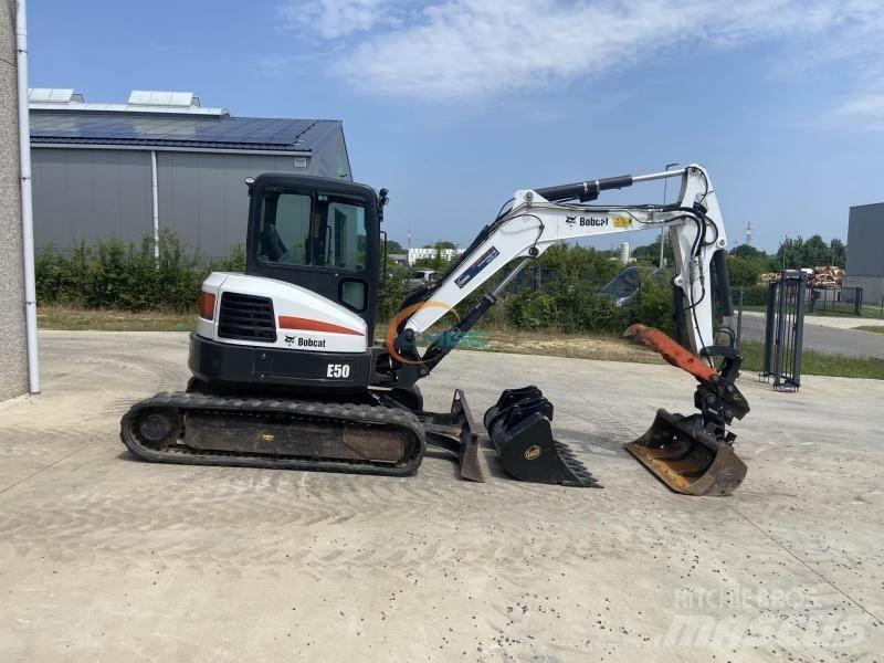 Bobcat E 50 Колісні екскаватори