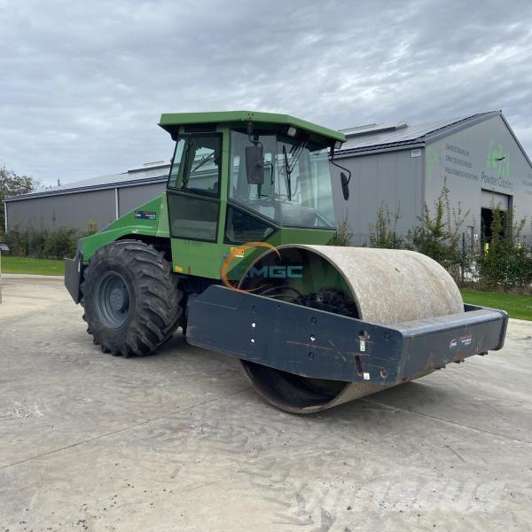 Dynapac CA302D Ущільнювачі грунту