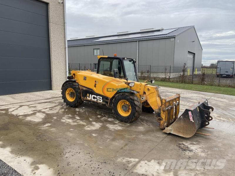 JCB 525.60 Телескопічні навантажувачі
