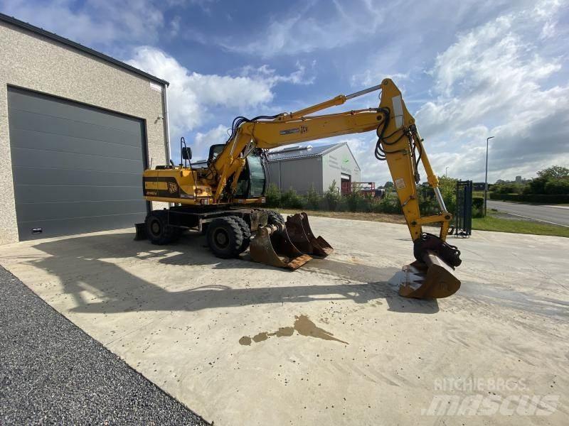 JCB JS145W Колісні екскаватори