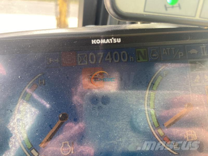 Komatsu PW98 Колісні екскаватори