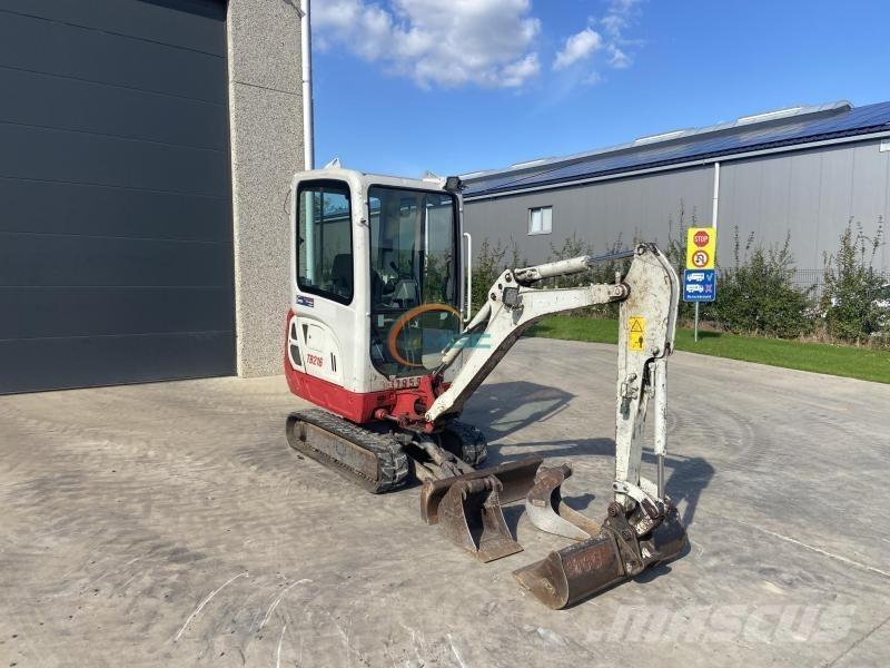 Takeuchi TB216 Колісні екскаватори