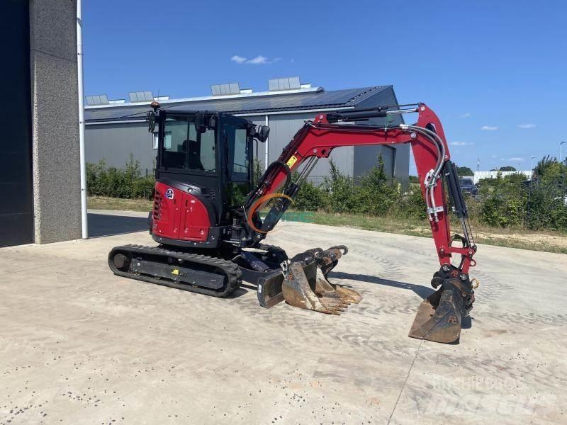 Yanmar VIO38-6 Колісні екскаватори