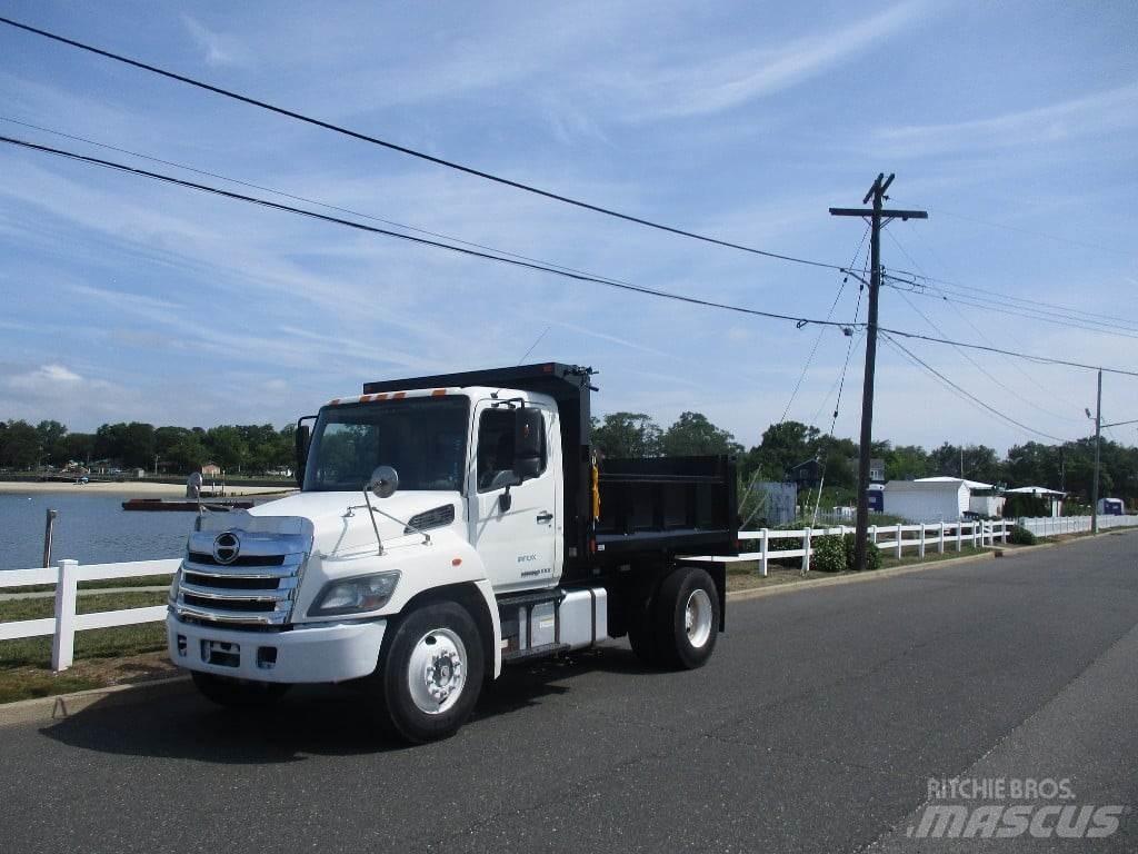 Hino 338 Самоскиди