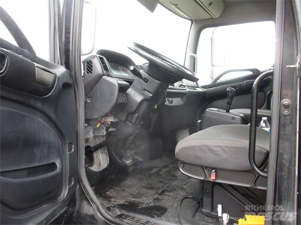 Hino 338 Самоскиди