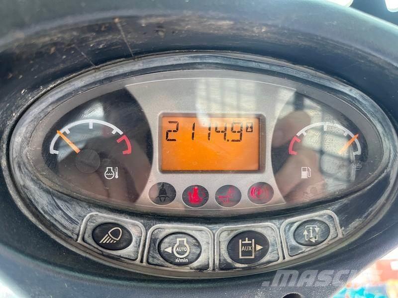 Bobcat T590 HF Малі навантажувачі