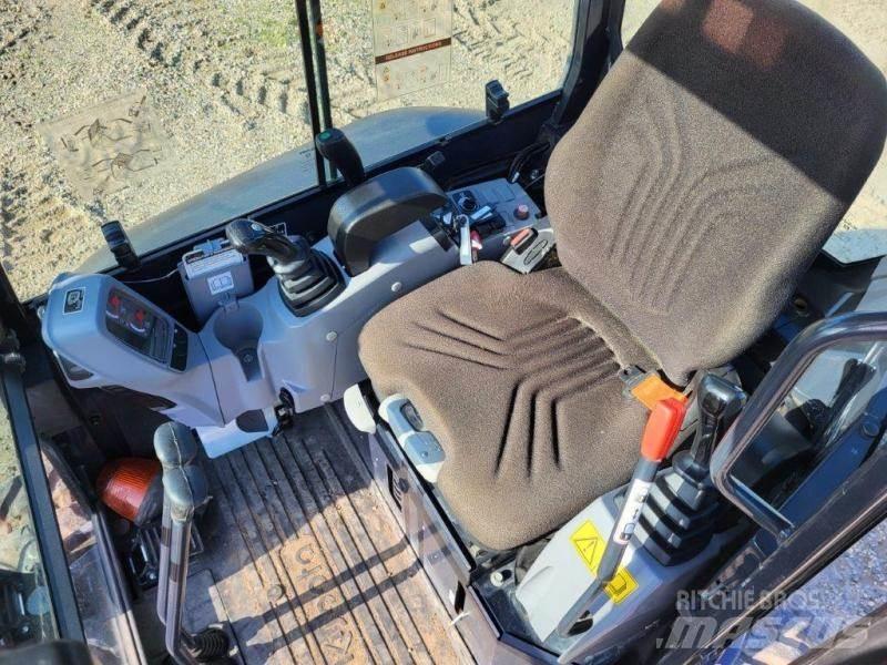 Kubota U27-4 Міні-екскаватори < 7т