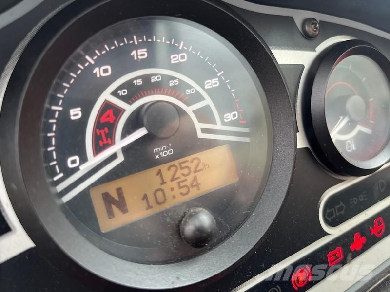 Manitou MT 732 Телескопічні навантажувачі