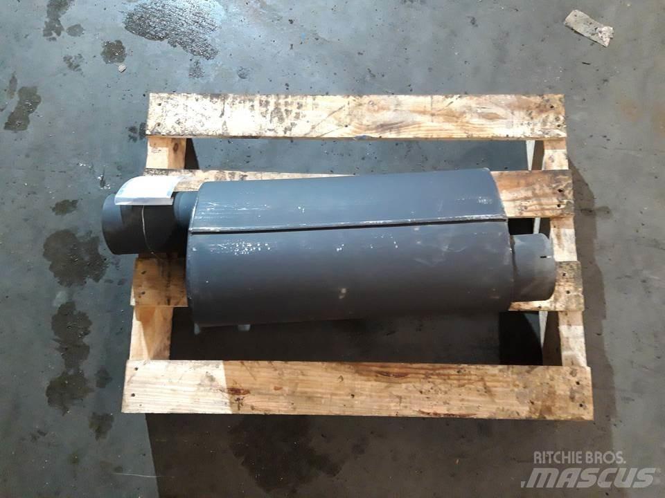 CAT 120G Двигуни