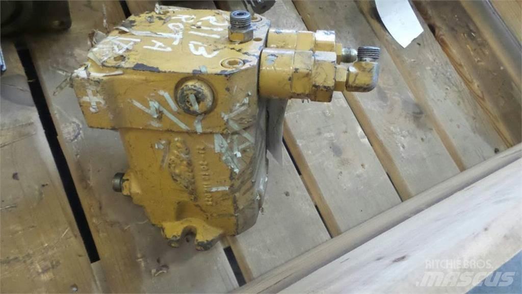 CAT 211B Гідравліка