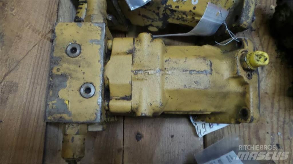 CAT 211B Гідравліка