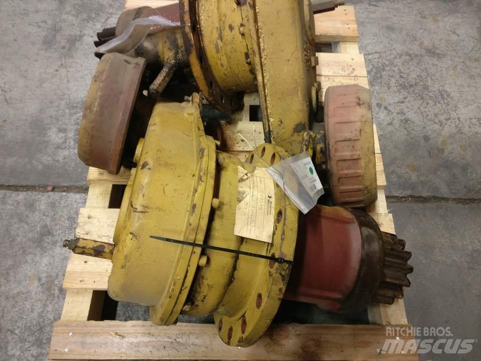 CAT 213 Коробка передач