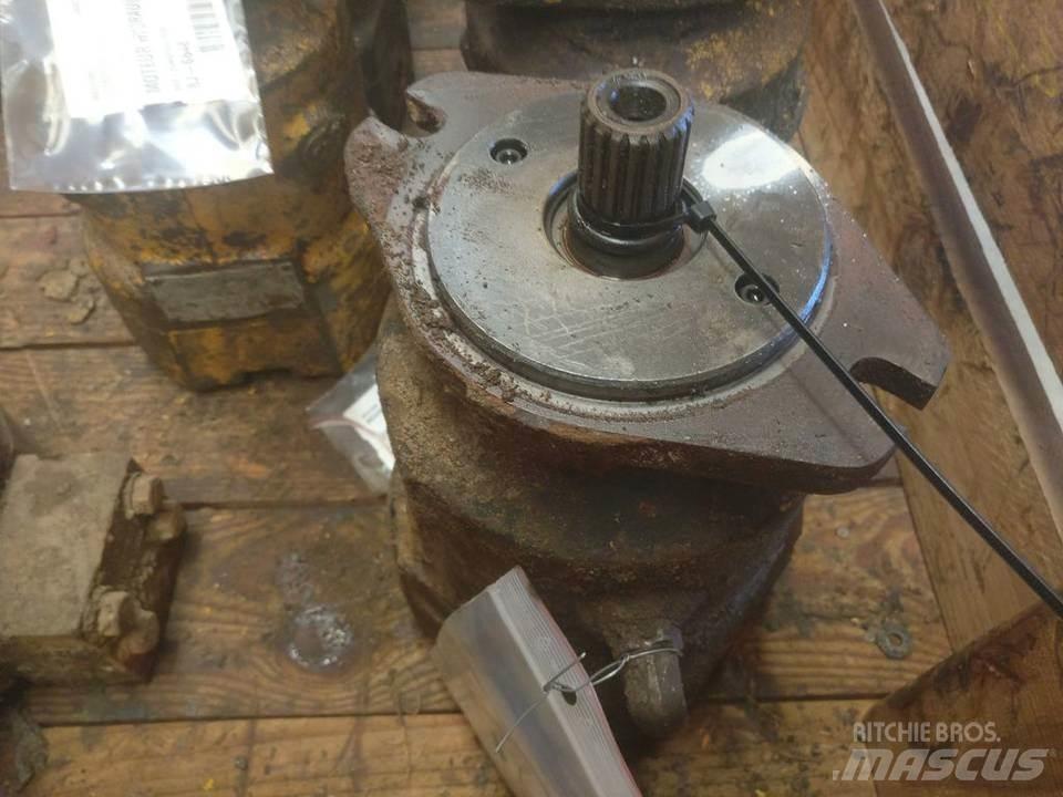 CAT 215 Гідравліка