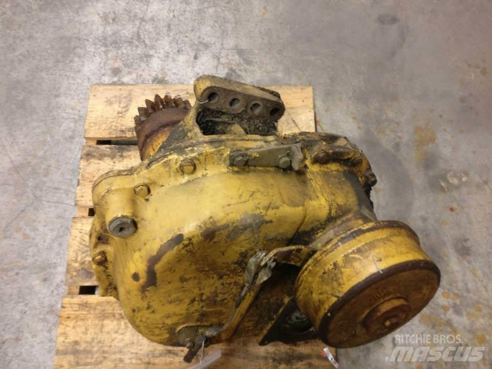 CAT 225 Коробка передач