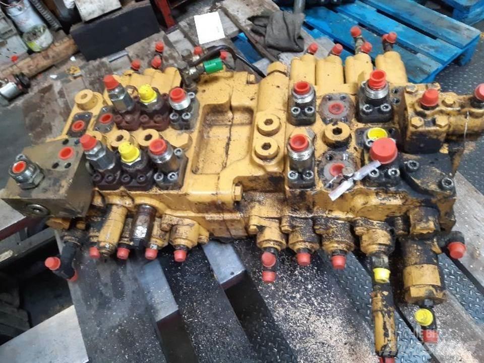 CAT 320B Гідравліка