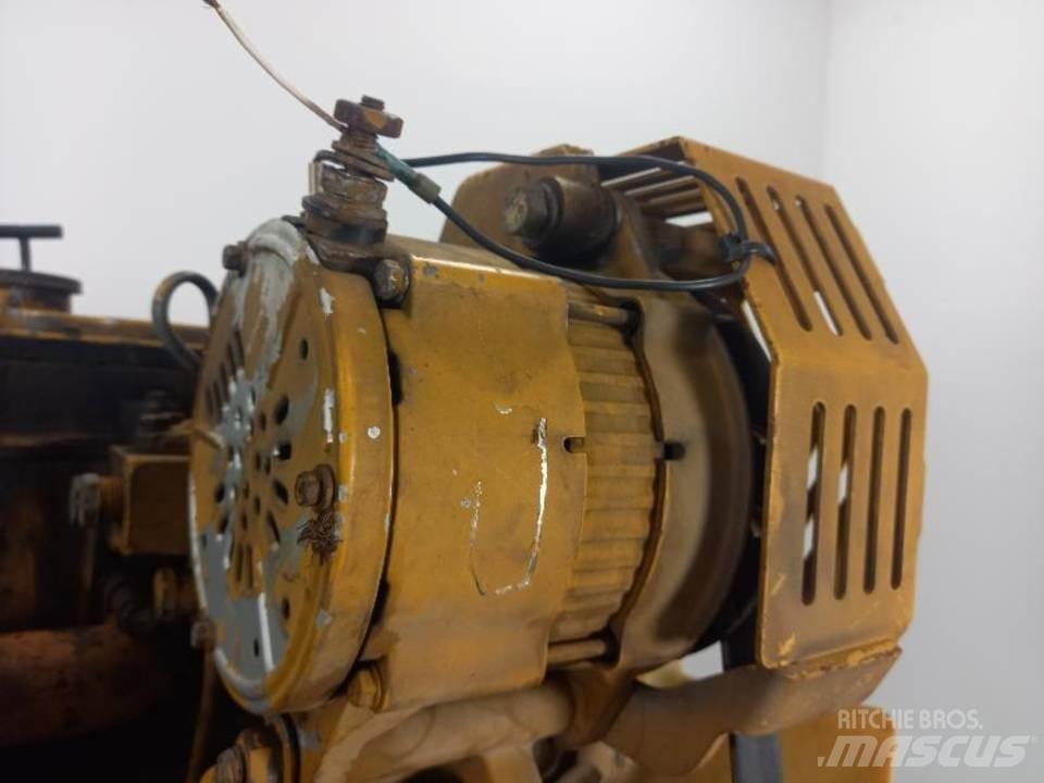 CAT 322C Двигуни