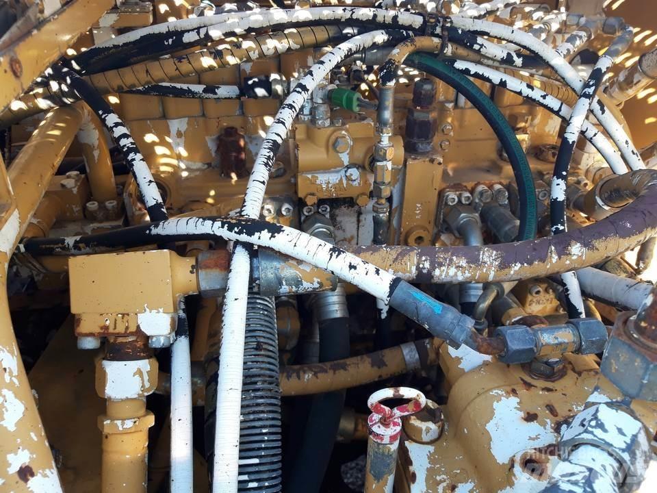 CAT 325LN Гідравліка