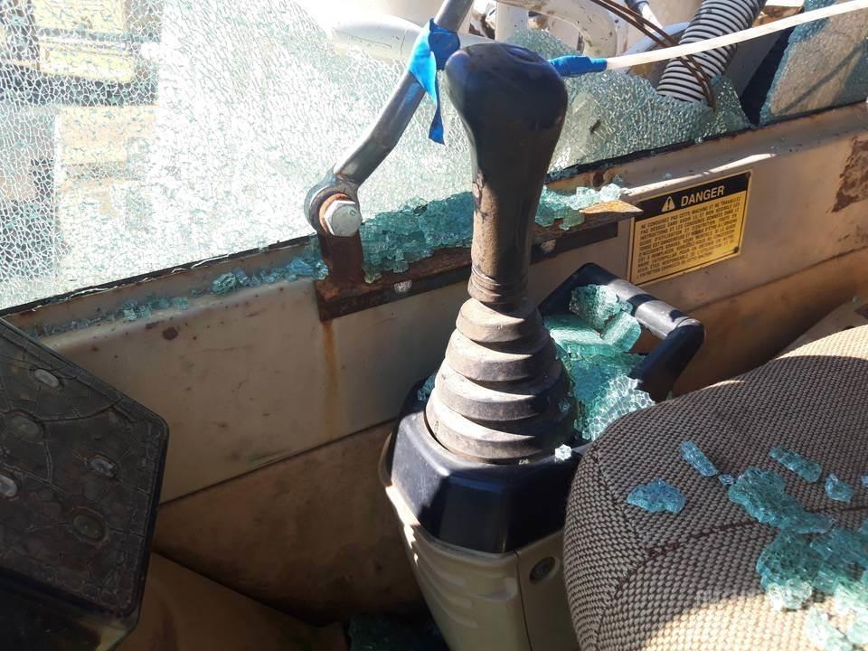 CAT 325LN Кабіна