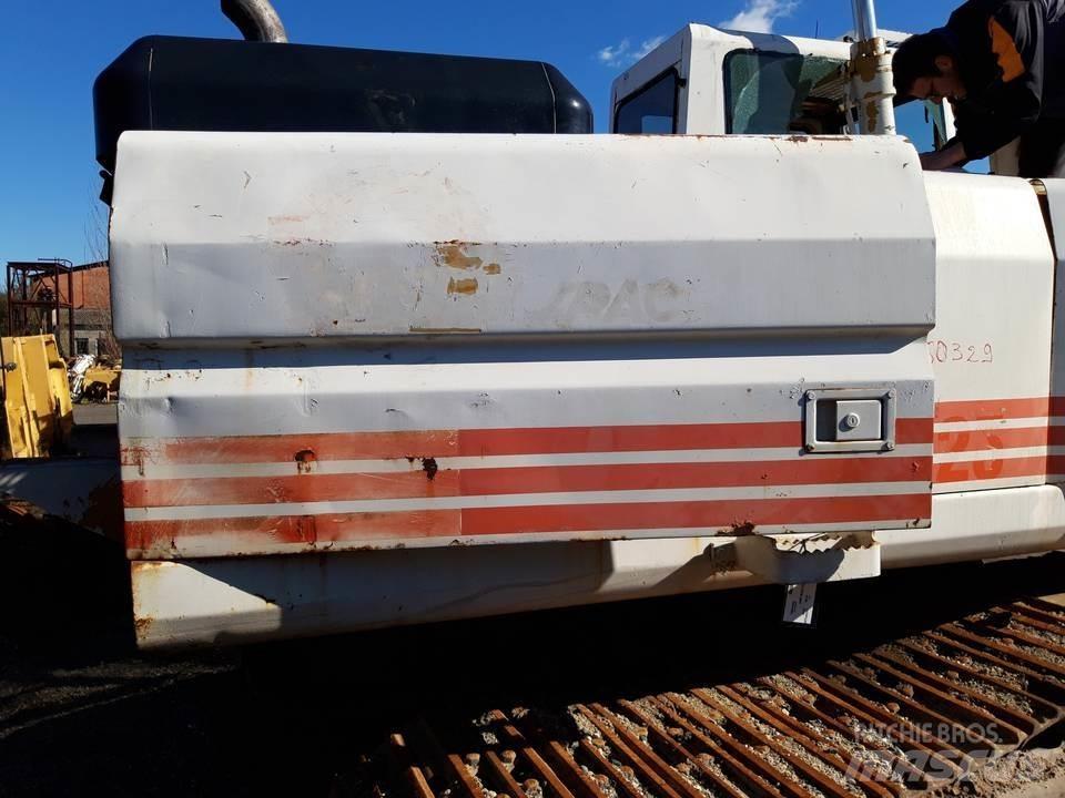 CAT 325LN Кабіна