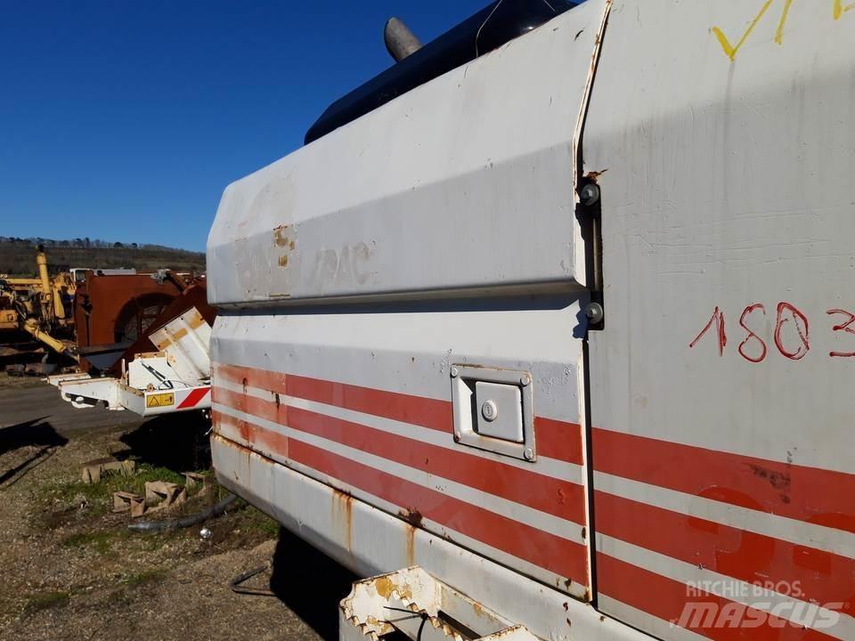 CAT 325LN Кабіна