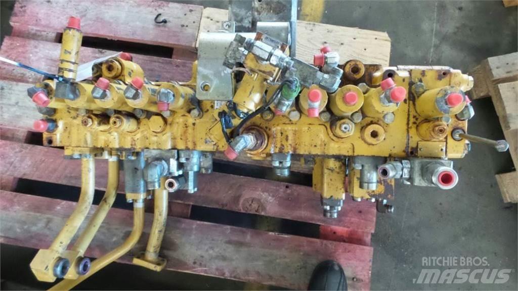 CAT 330DL Гідравліка