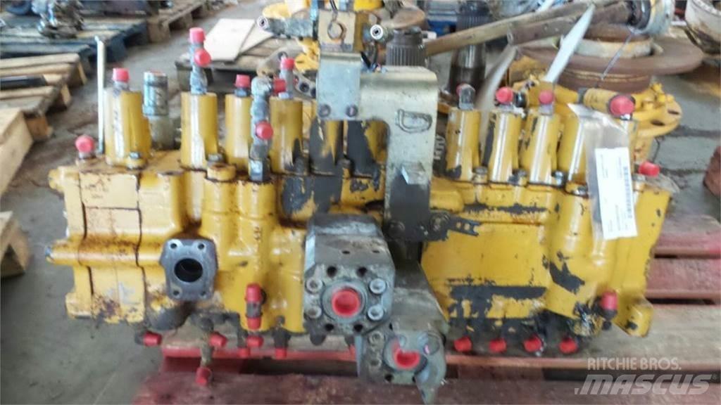 CAT 330DL Гідравліка