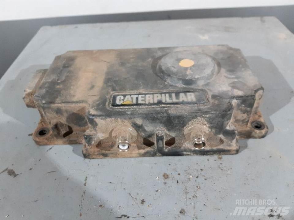 CAT 345C Кабіна