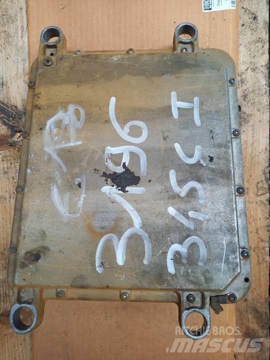 CAT 345C Кабіна