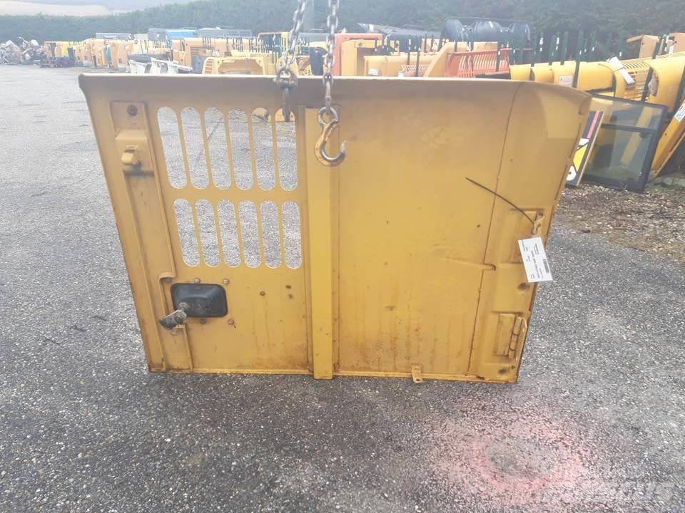 CAT 345C Кабіна