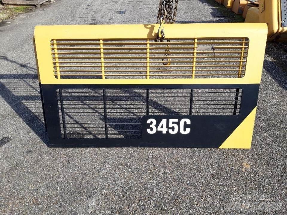 CAT 345C Кабіна
