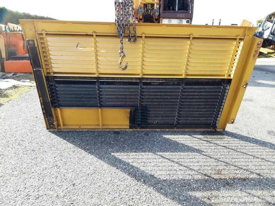 CAT 345C Кабіна