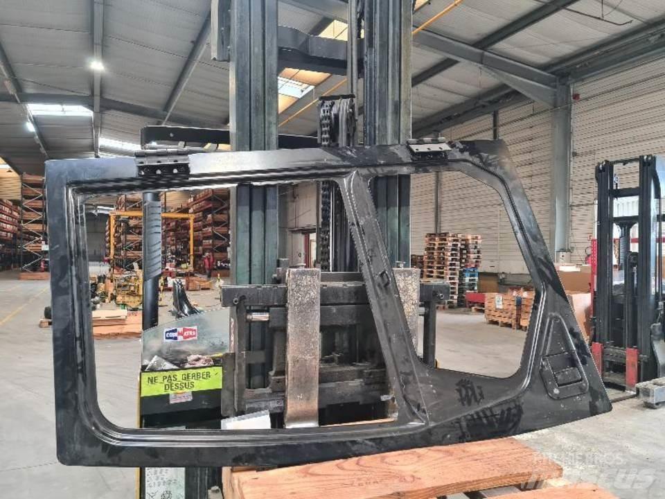 CAT 345D Кабіна