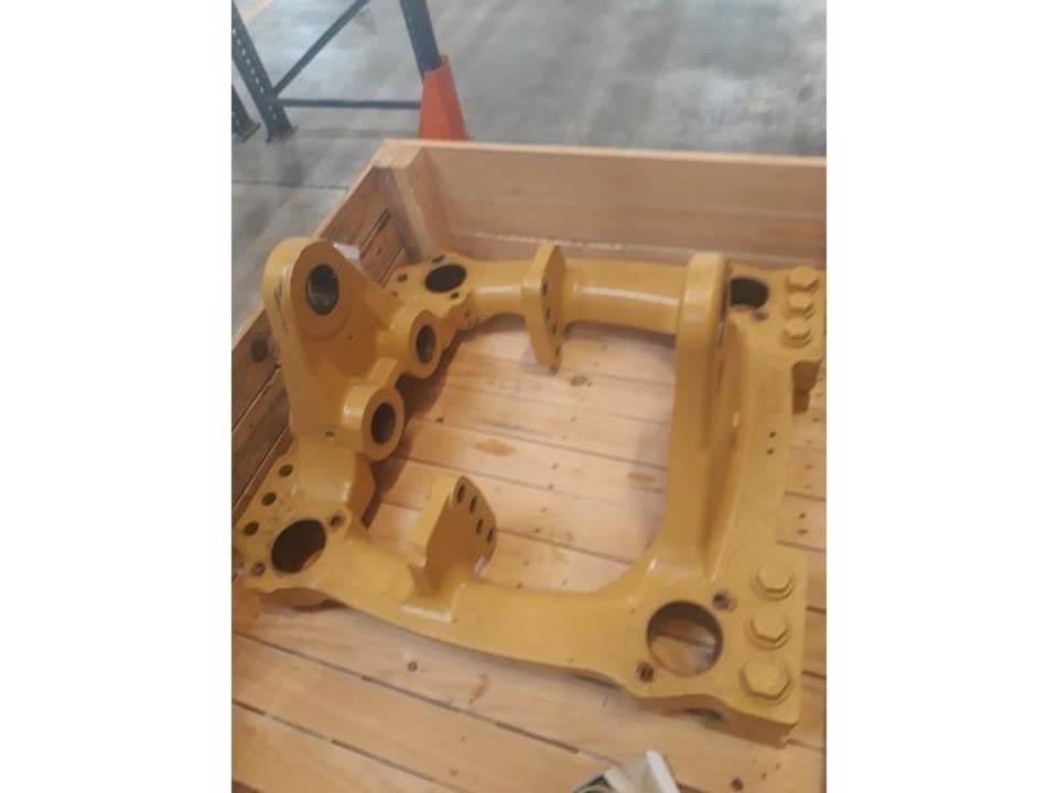 CAT 432E Кабіна