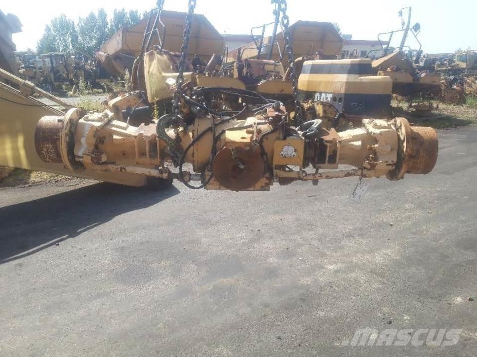 CAT 438B Коробка передач
