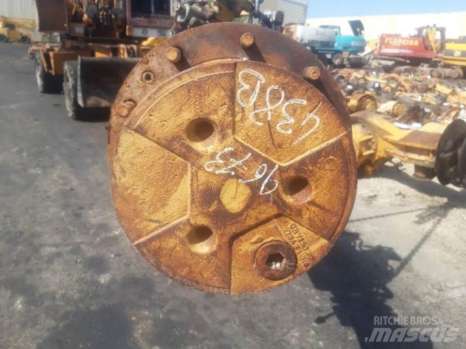CAT 438B Коробка передач