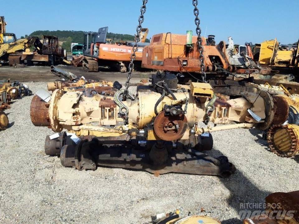 CAT 438B Коробка передач
