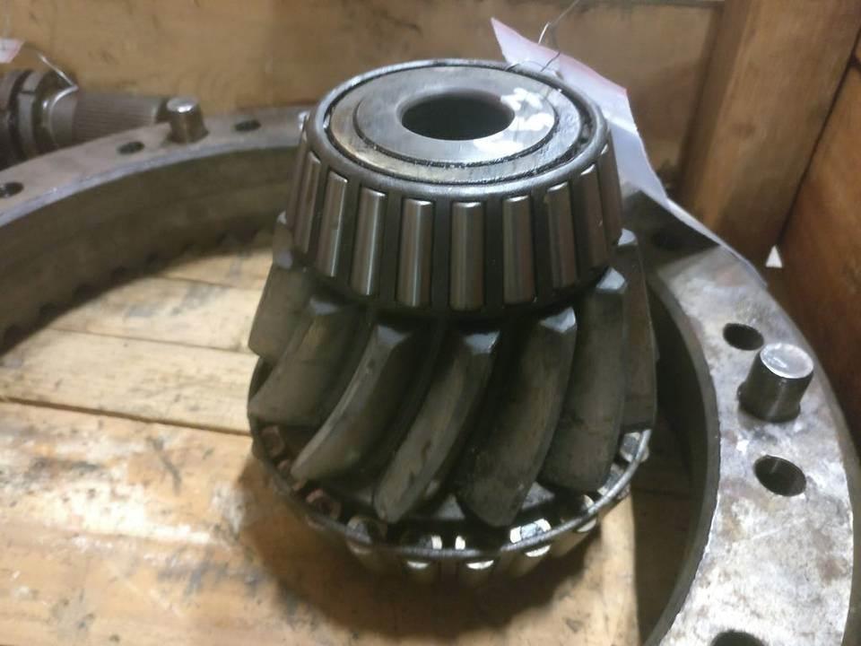 CAT 657B Коробка передач