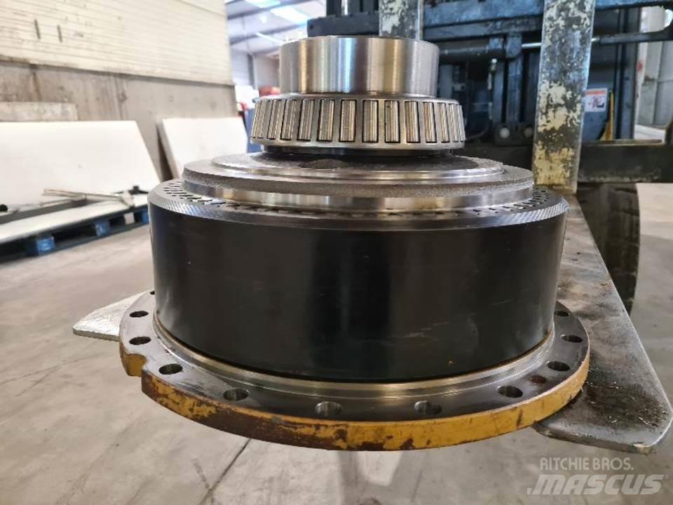 CAT 735 Коробка передач