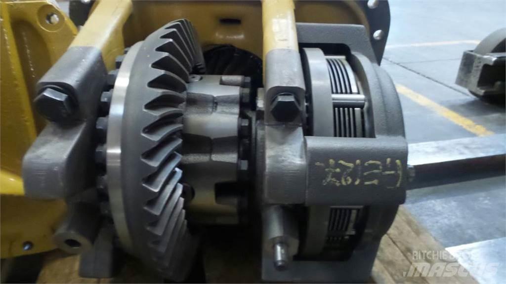 CAT 740 Коробка передач